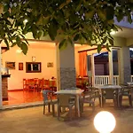 بيت ضيافة Ikaros 3*