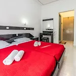 Ikaros بيت ضيافة