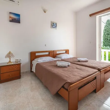 Hotel Ikaros 3*