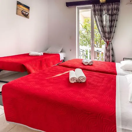 Guest house Hotel Ikaros 3*