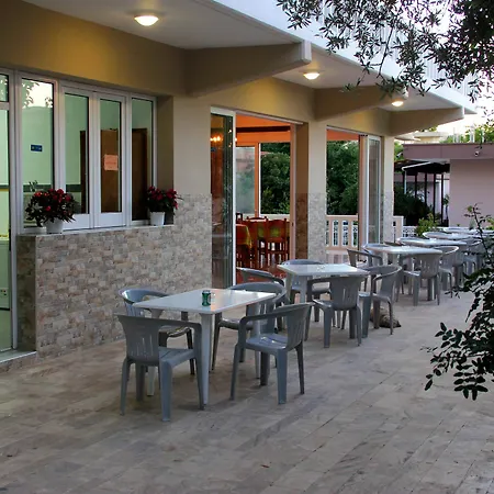 Guest house Hotel Ikaros