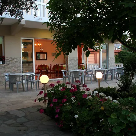 Hotel Ikaros