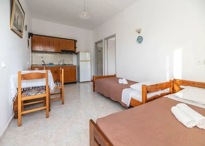 Ikaros Pensionat Archangelos (Rhodes)